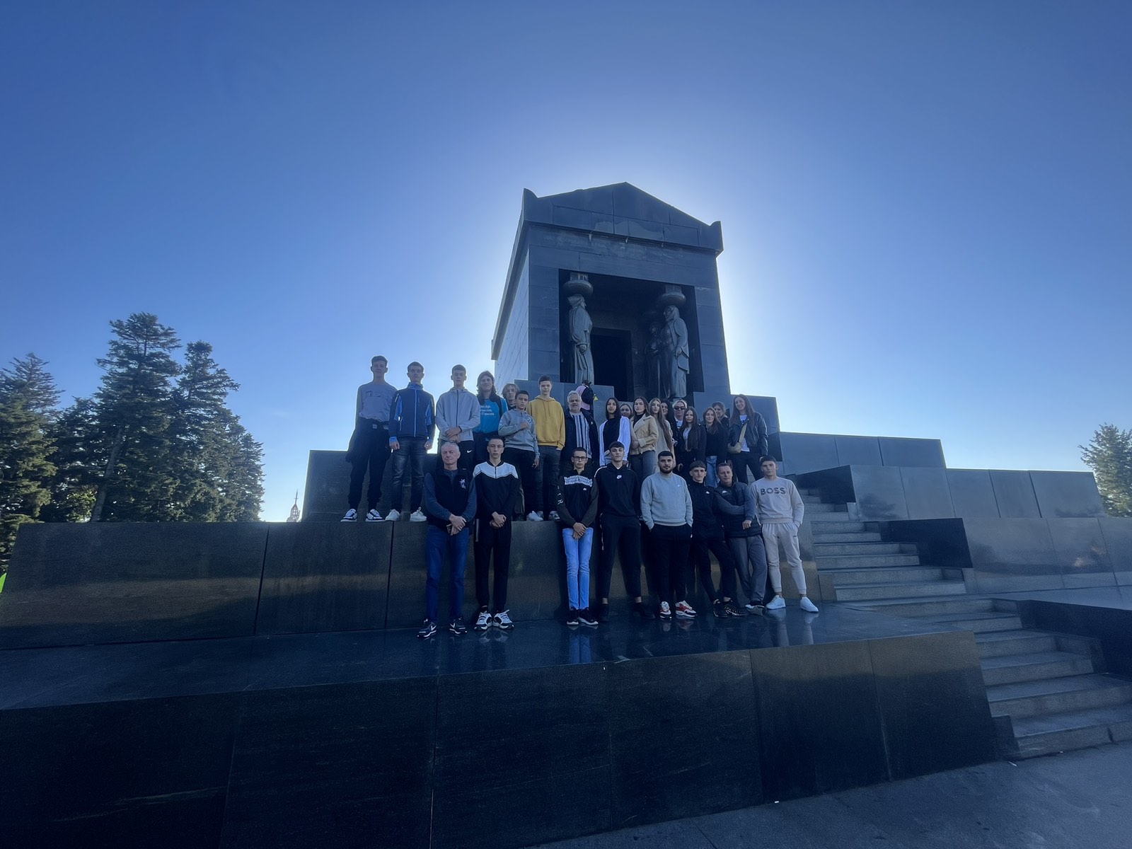 You are currently viewing Ученици традиционално посетили Сајам књига у Београду