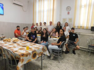 Read more about the article Свечана вечера за матуранте – још једна генерција стасала за ново животно поглавље